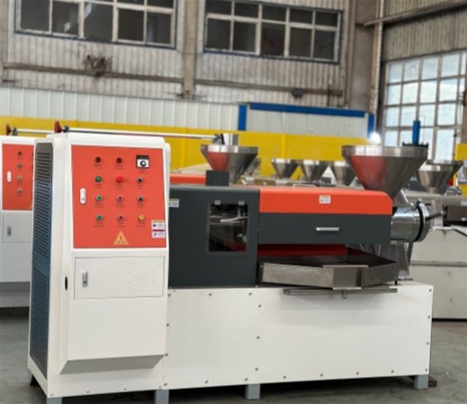 液壓榨油機(jī)壓出來(lái)的芝麻餅太散